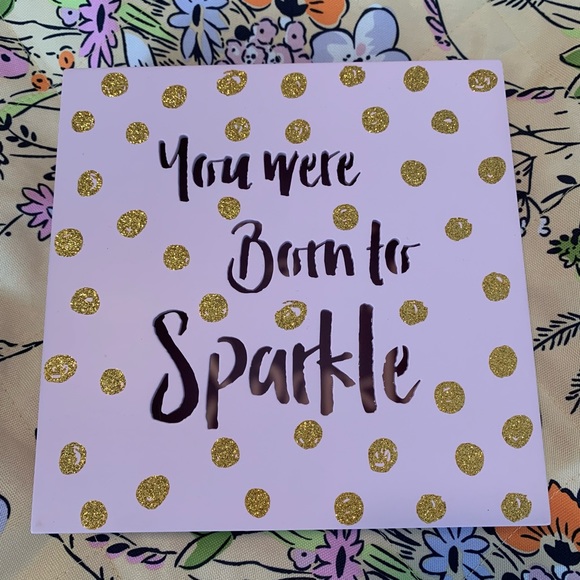 Light Up Decor - Picture 1 of 3